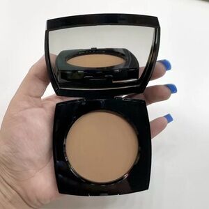 Chanel Healthy BD91 Glow Sheer Powder